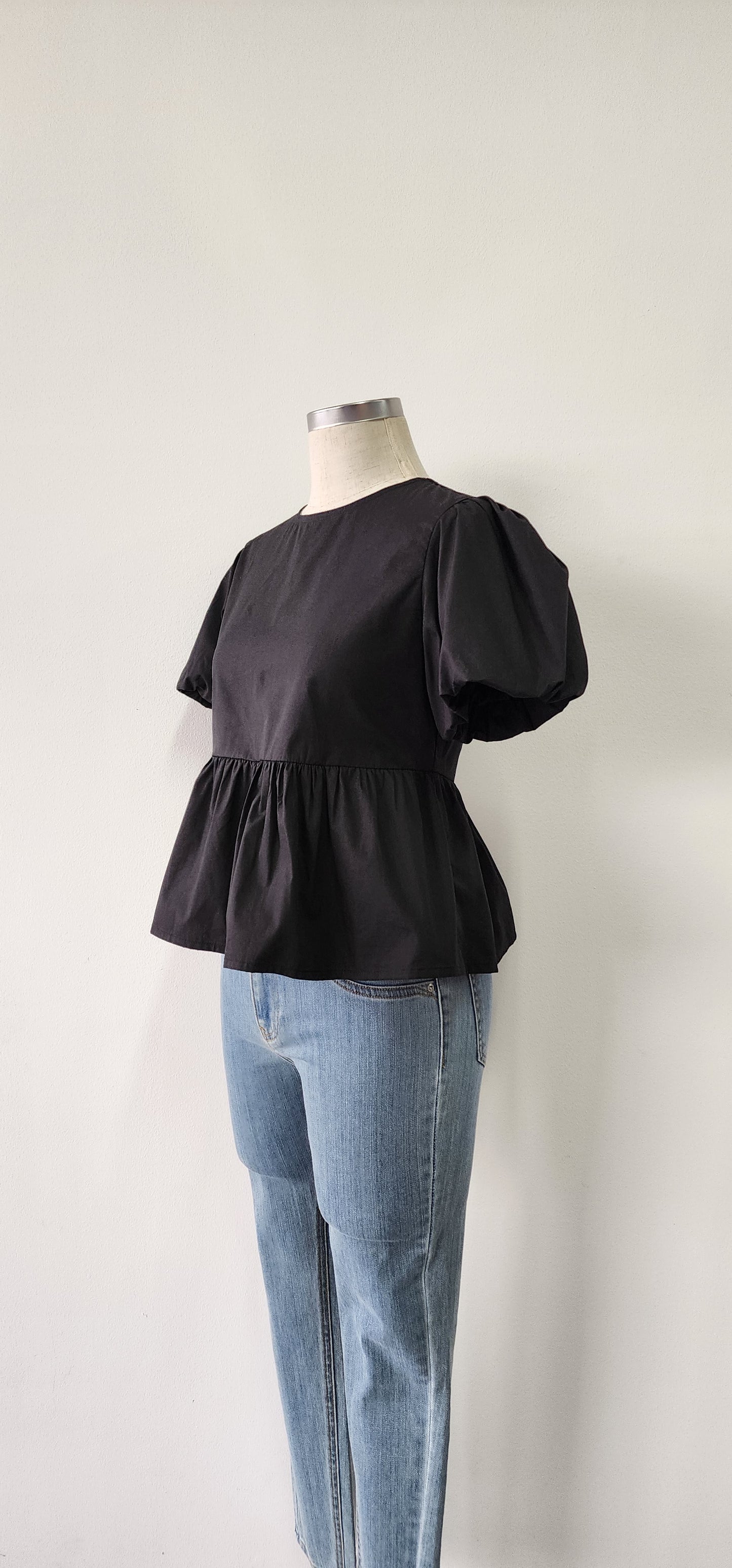 Pufff Sleeve with Gathered Waist Top